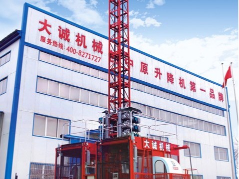 工地用施工升降機(jī)租賃需要多少錢？